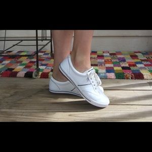 Women’s Keds White/Navy Casual Shoe Sz 8.5